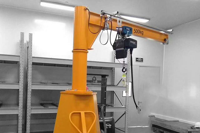 在搭建懸臂吊時(shí)需要需要注意哪些問題?